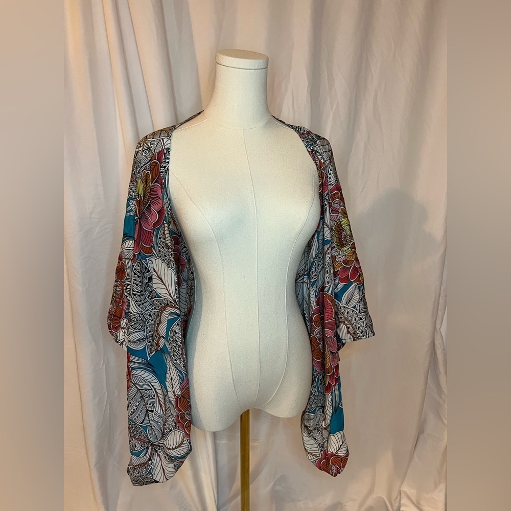 Trina Turk Silk Floral San Simeon kimono | M/L - Picture 6 of 8